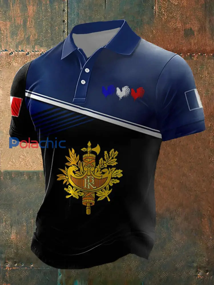 Le drapeau français des hommes conçoivent le polo à manches courtes comme image / S
