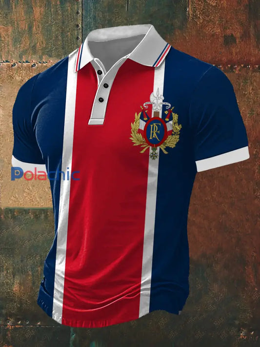 Badge Print Polo Neck T-shirt à manches courtes pour hommes coloré / S