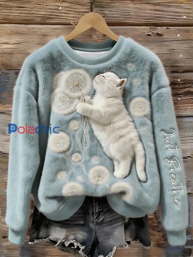 Chandail à capuchon en flanelle Just Breathe Fuzzy Cat & Dandelion Femme Bleu clair / S