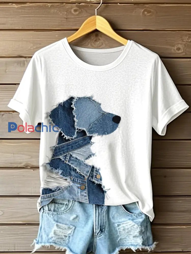 Chien Mignon Denim Patchwork Art T-shirt des femmes Blanc / S
