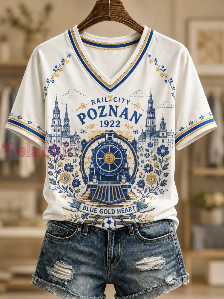 Damski t-shirt z dekoltem w kształcie litery V i odkrytymi ramionami z krótkim rękawem z motywem kultury piłkarskiej