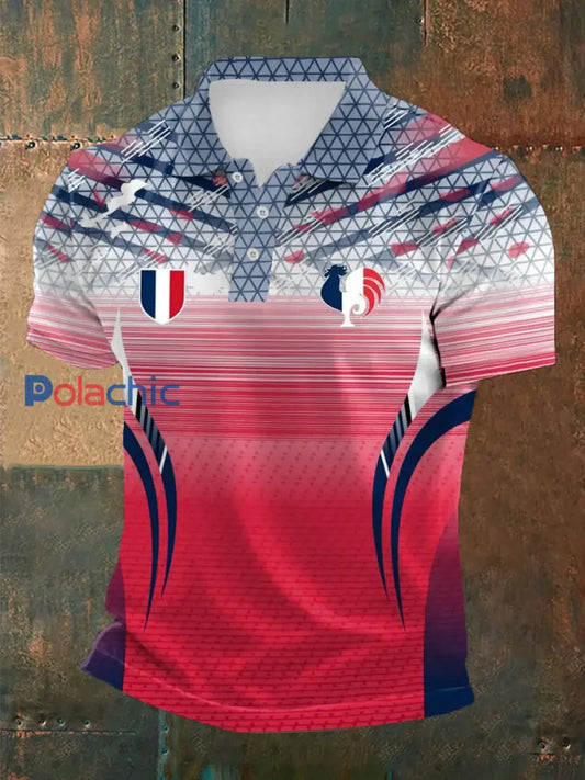 Le drapeau français des hommes conçoivent le polo à manches courtes comme image / S