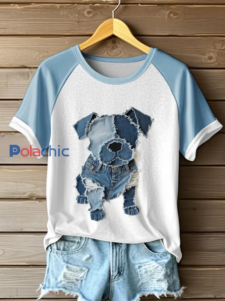 Motif chien mignon Patchwork Art T-Shirt des femmes Bleu Clair / S