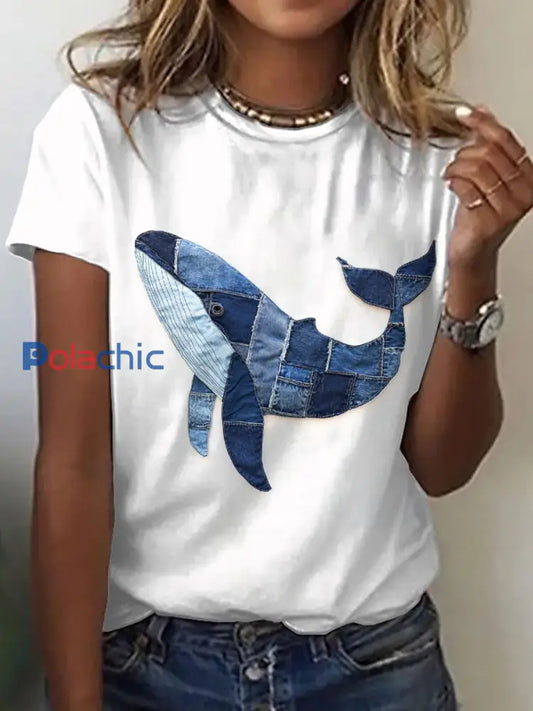 Motif de baleine Vintage Patchwork Art T-Shirt des femmes Blanc / S