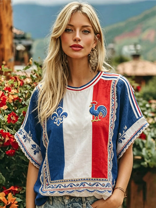 T-shirt en coton et lin orné d'une broderie représentant le drapeau français et le coq gaulois