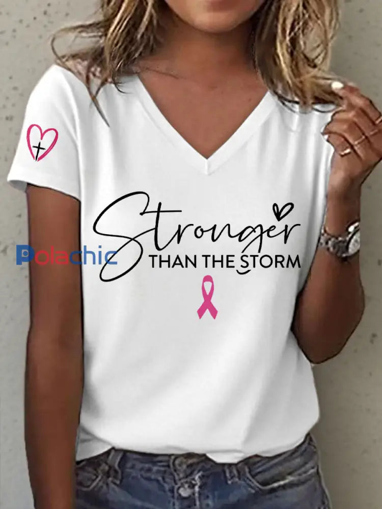 T-shirt à col en V imprimé Stronger Than The Storm Femme Blanc / S